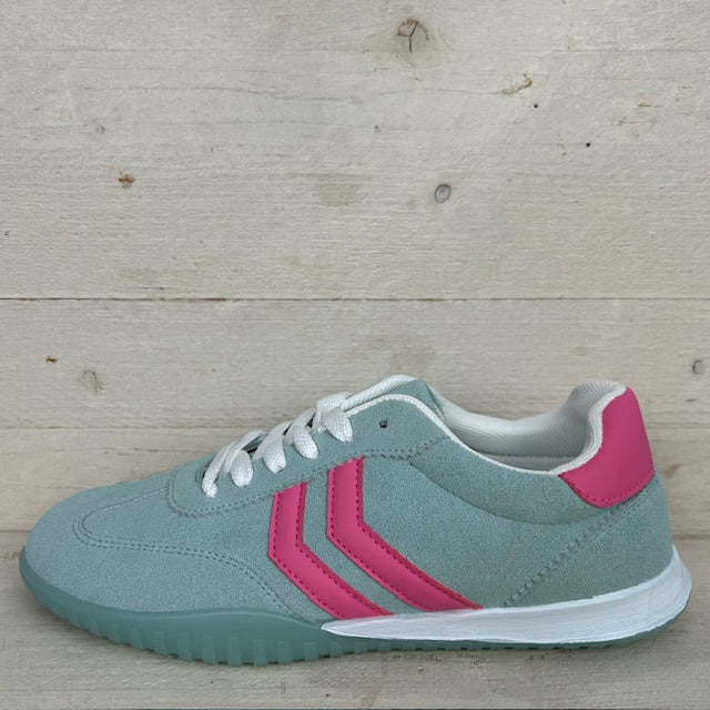 Sportieve sneaker met retrozool groen