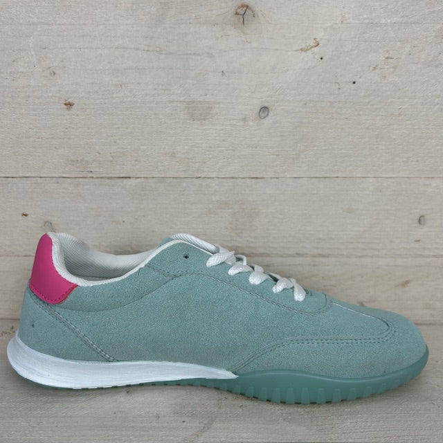 Sportieve sneaker met retrozool groen