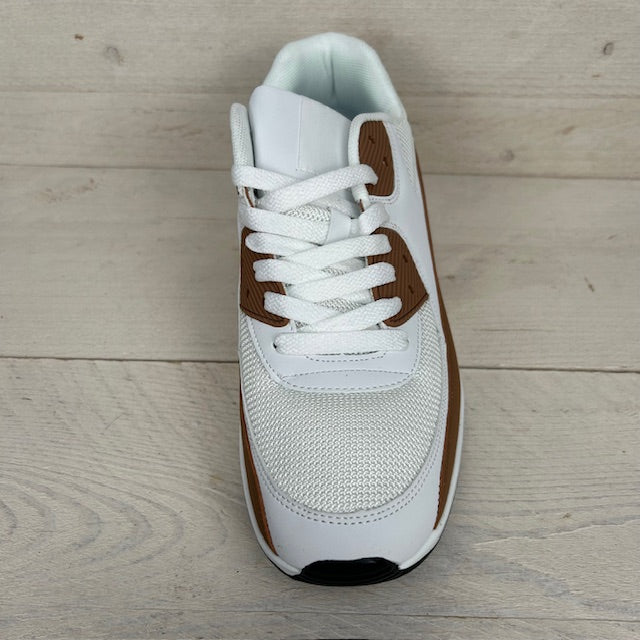 Gave air sneakers wit camel (verkrijgbaar van maat 40 t/m maat 45)