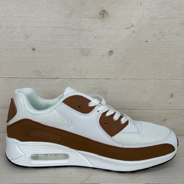 Gave air sneakers wit camel (verkrijgbaar van maat 40 t/m maat 45)