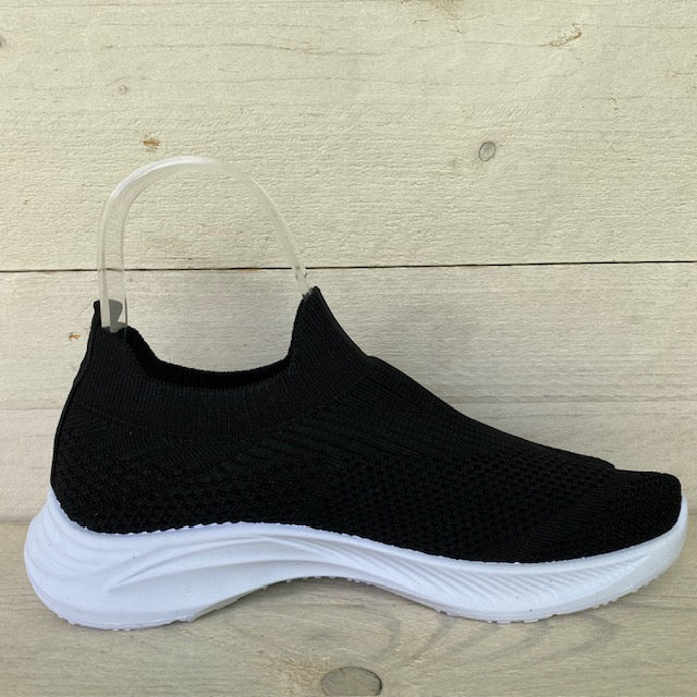Instapsneakers zwart 8602 MAAT 38, 39 & 40