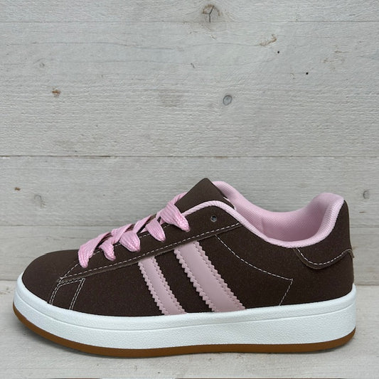 Retro sneaker met witte zool bruin roze