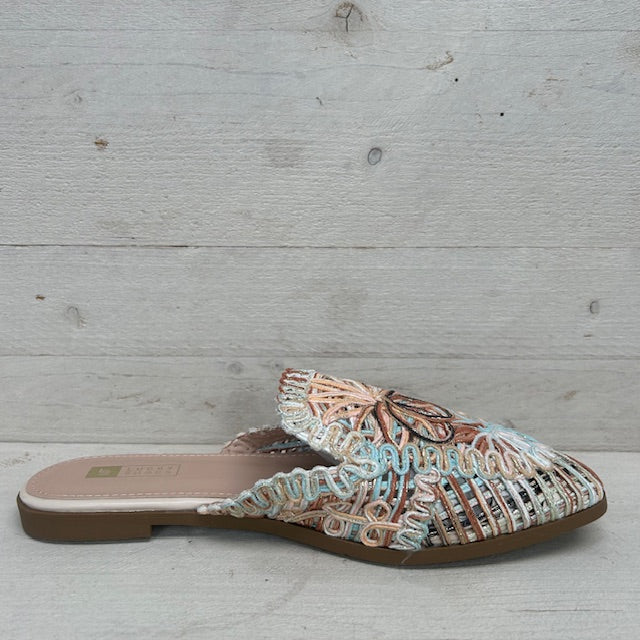 Kleurrijke gevlochten slippers beige