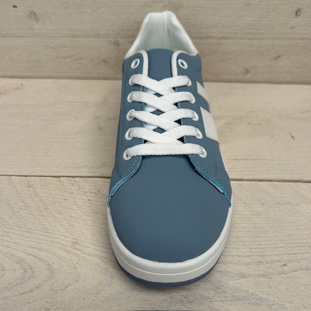 Leuke sneaker met retrozool blauw
