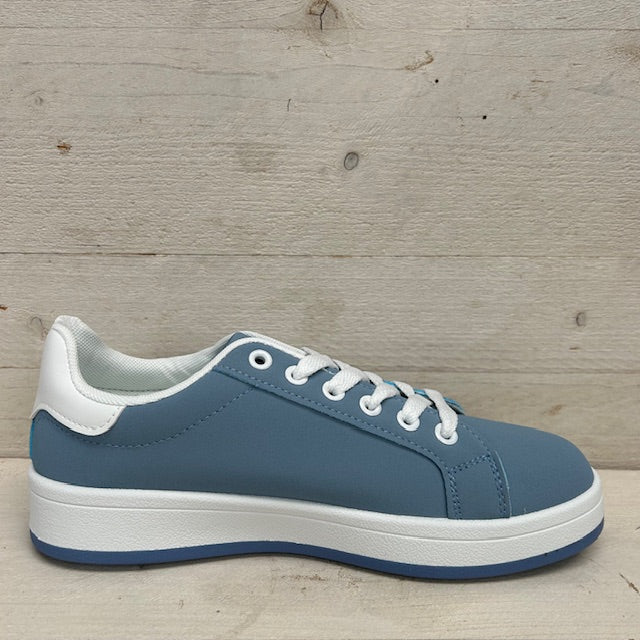 Leuke sneaker met retrozool blauw