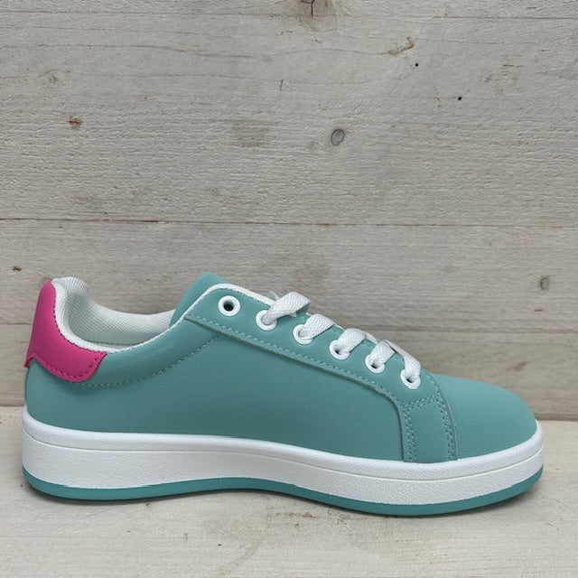 Leuke sneaker met retrozool groen roze