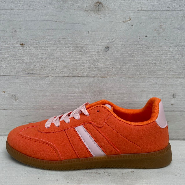Lage retro sneaker oranje