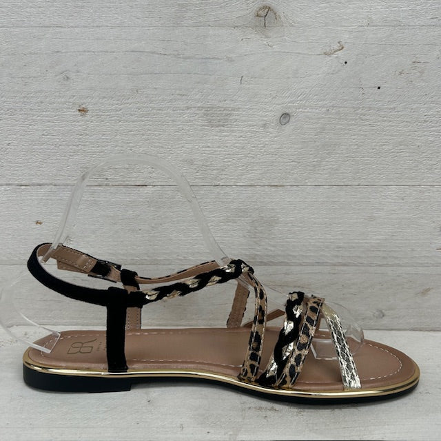 Sierlijke sandalen met gespje zwart