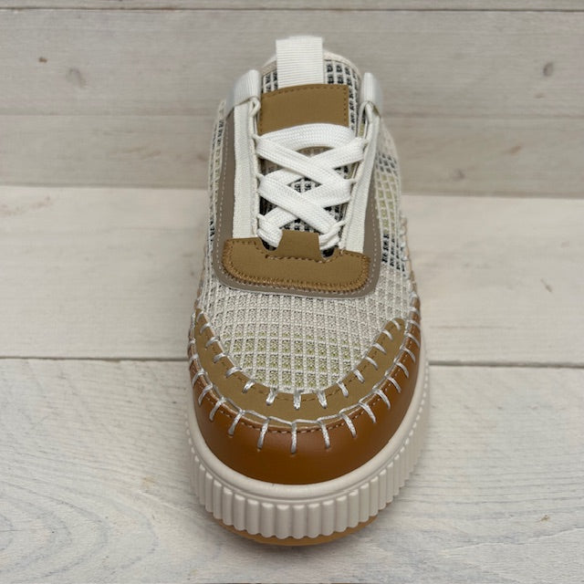 Leuke sneakers met ribbelzool beige
