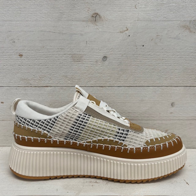 Leuke sneakers met ribbelzool beige