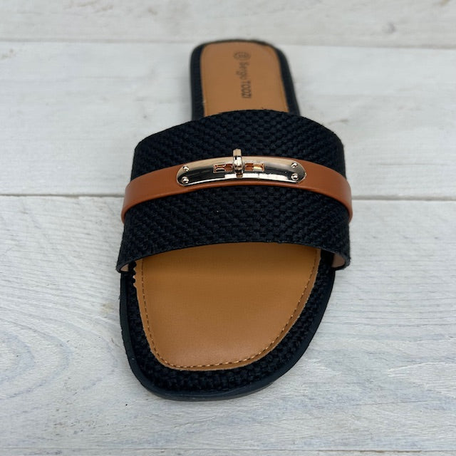 Slippers met gevlochten motief zwart