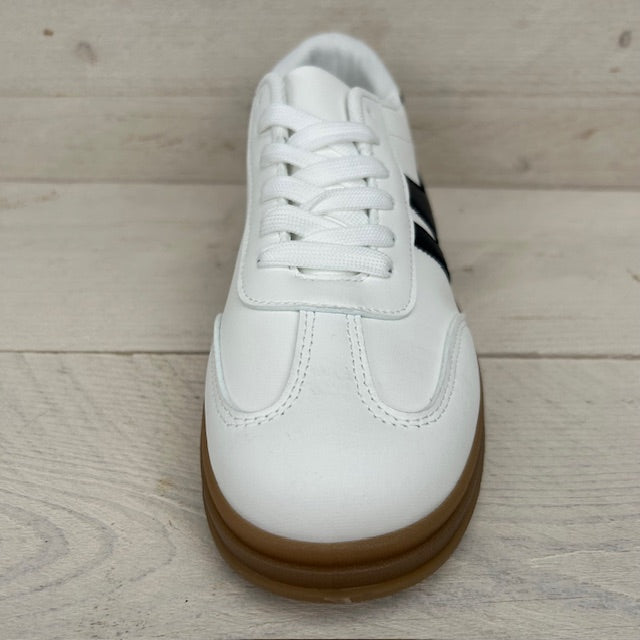 Retro sneakers met gekleurde zool wit