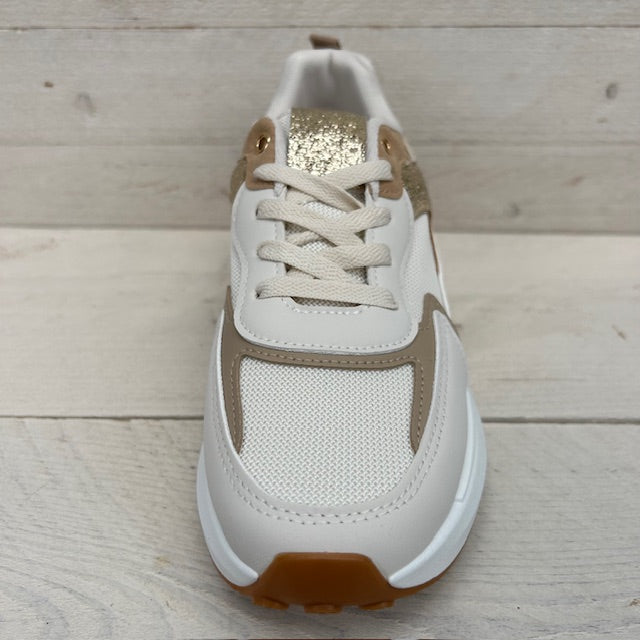 Sportieve sneaker met leuke afwerking beige