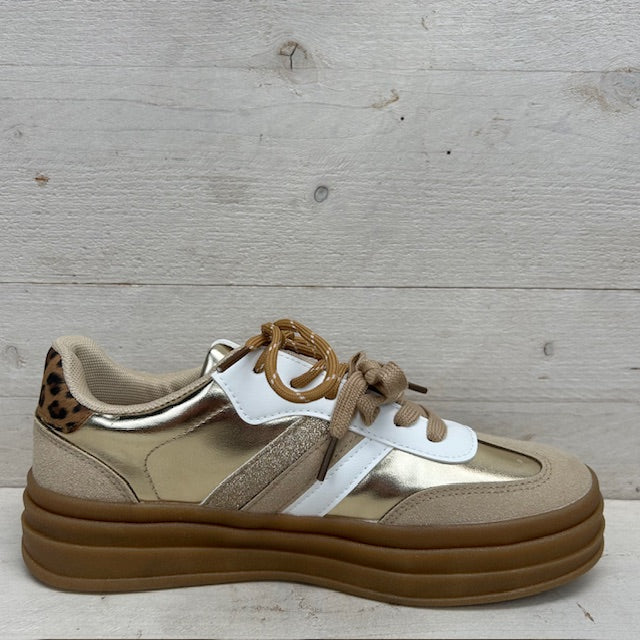 Retro sneakers met leuke details goud