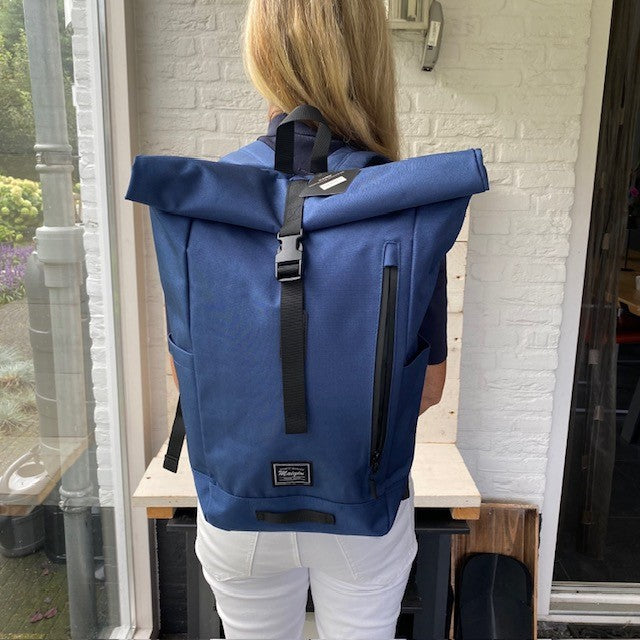 Rugtas met vouwrand blauw groot model 2