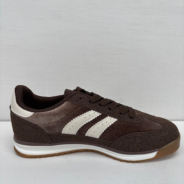 Sportieve retro sneaker bruin