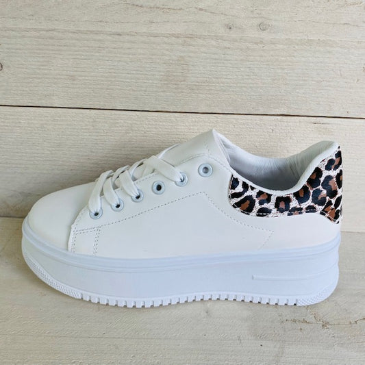 Basic sneakers wit met leopard