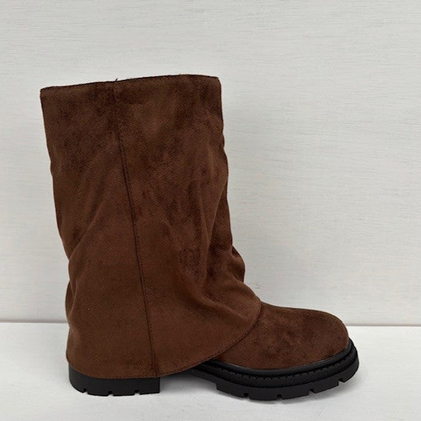 Suèdine boots met leuke flap bruin