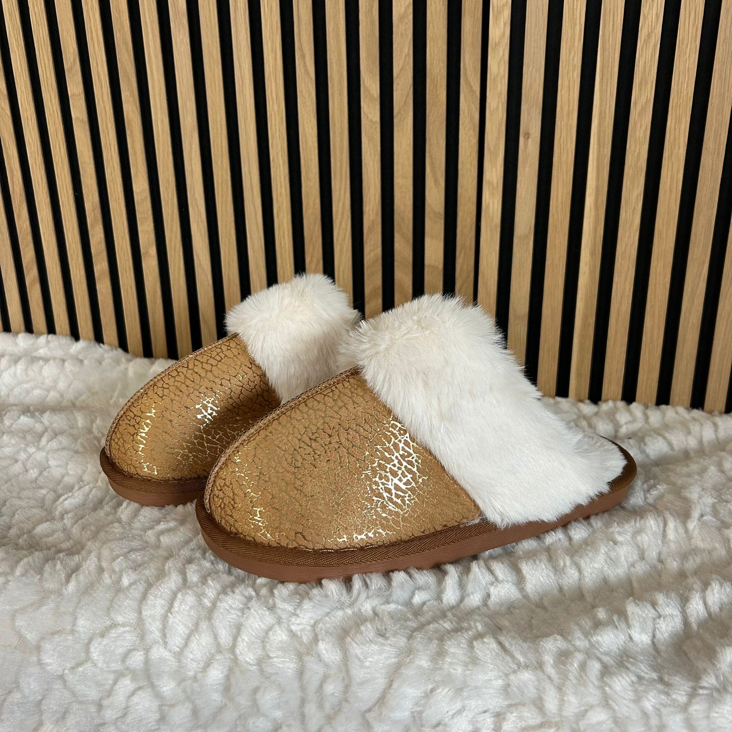 Cozy pantoffels goud