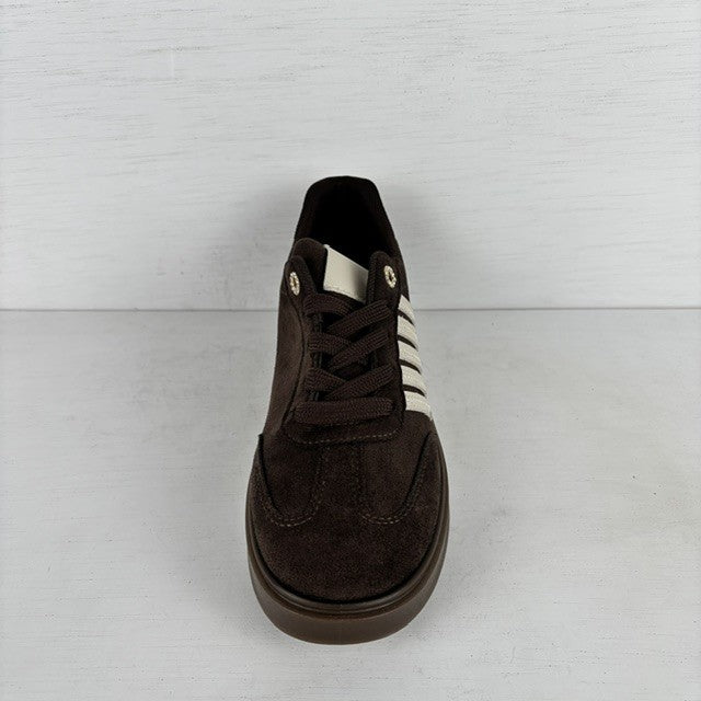 Geweldige retro sneakers met strepen bruin