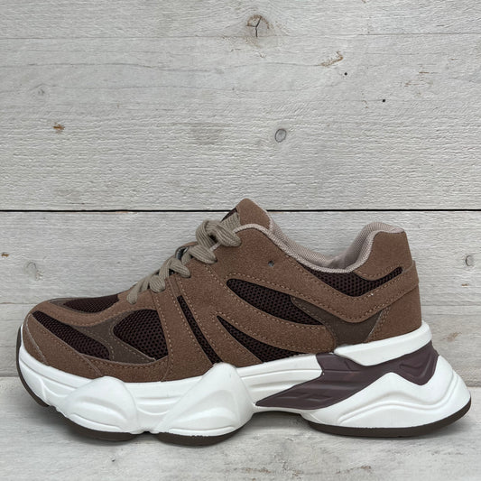 Stoere sneakers bruin