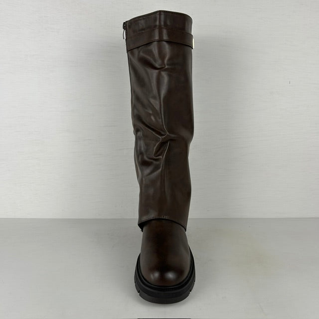 Stoere hoge leatherlook boots met flap bruin