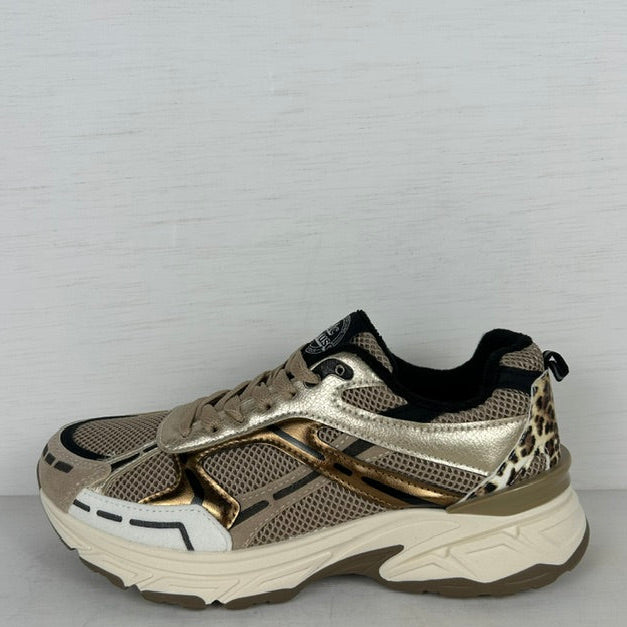 Trendy sneakers met sportief design goud