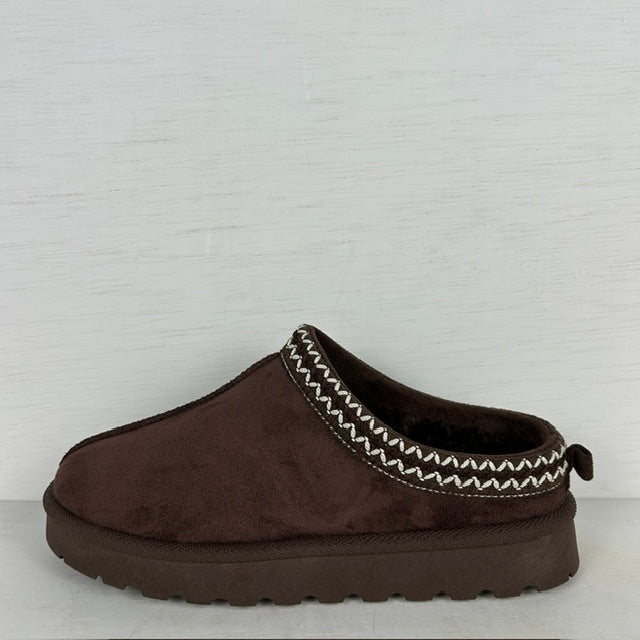 Instap uggies met leuk stiksel bruin
