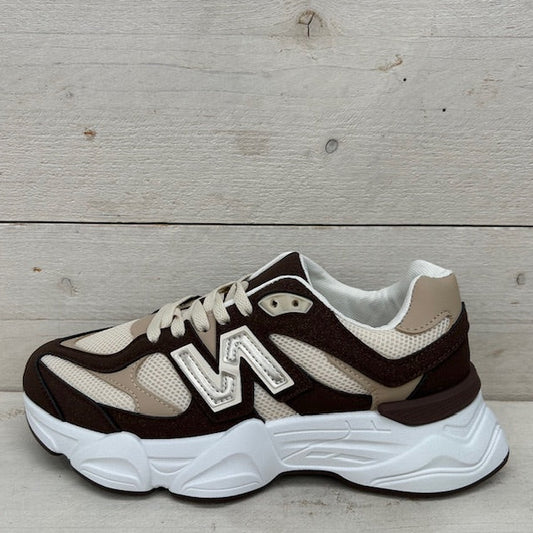 Sneakers met chunky zool bruin
