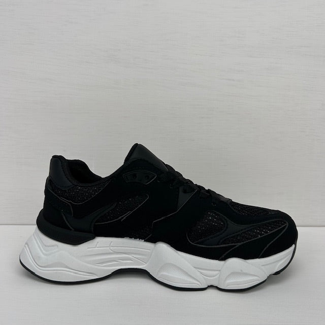 Sneakers met chunky zool zwart