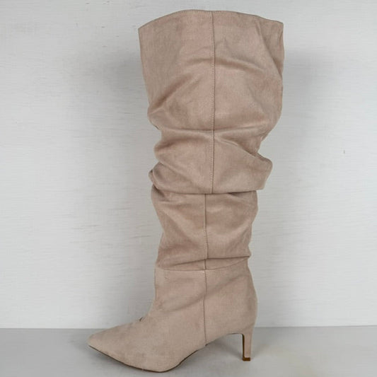 Hoge slouchy laarzen met naaldhakje beige