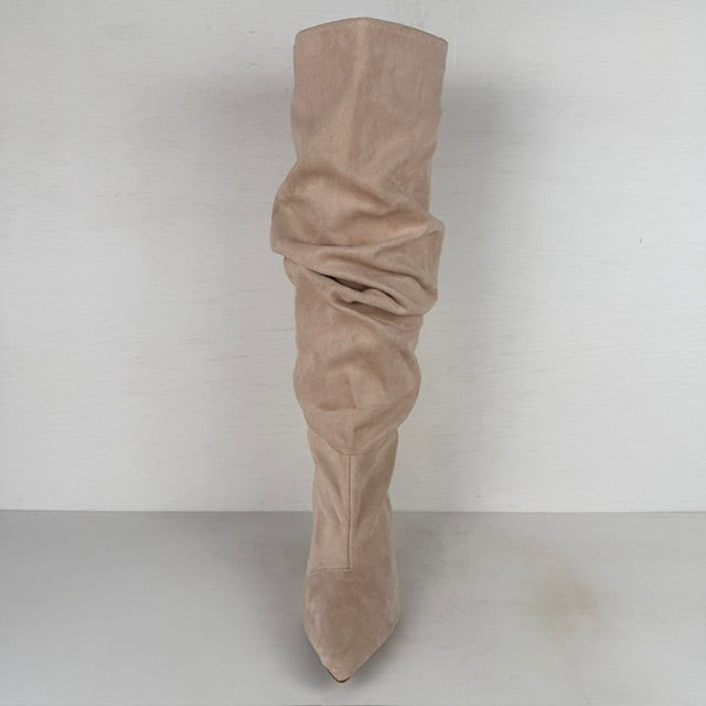 Hoge slouchy laarzen met naaldhakje beige