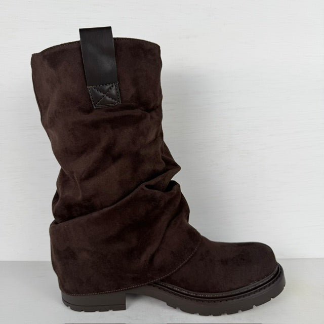 Suèdine boots met slouchy flap bruin