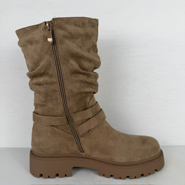 Slouchy boots met gespjes taupe