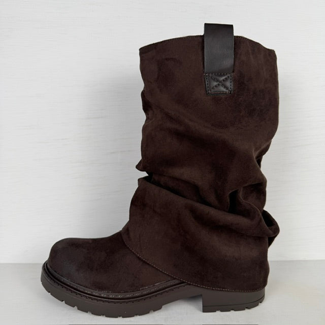 Suèdine boots met slouchy flap bruin