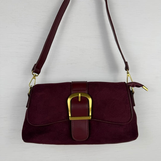 Leuk suèdine schoudertasje met gesp bordeaux rood