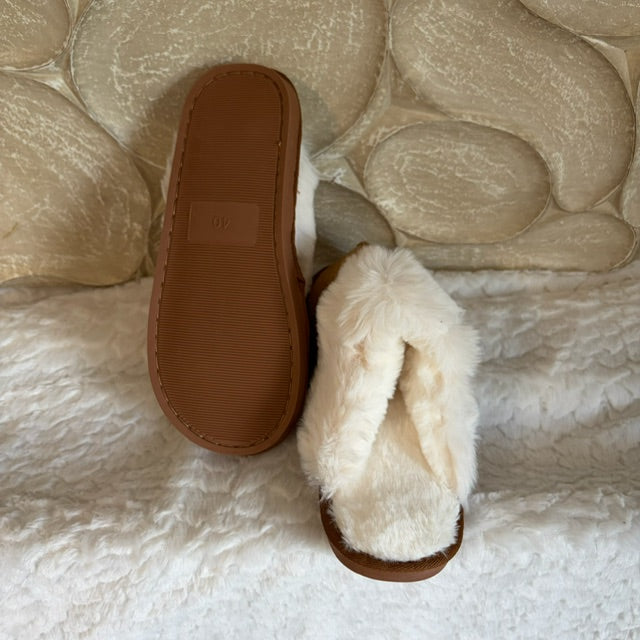 Cozy pantoffels goud