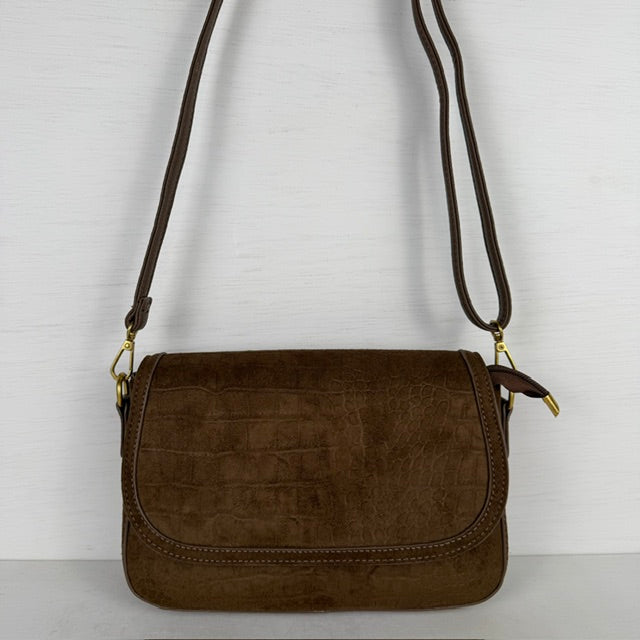 Leuke schoudertas met croco design bruin