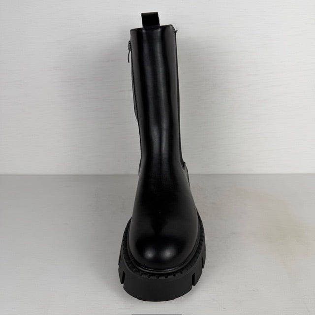 Geweldige boots met stoere zool en lusjes zwart