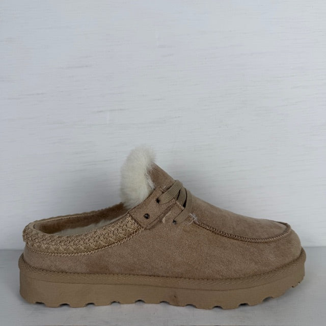 Furry instap pantoffels beige