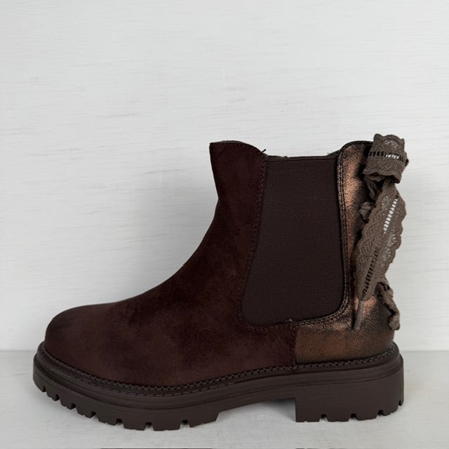 Leuke enkellaarsjes met sierveters bruin