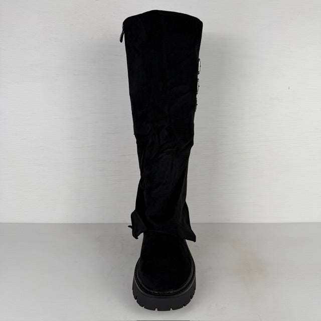 Hoge suèdine boots met flap en gespjes zwart
