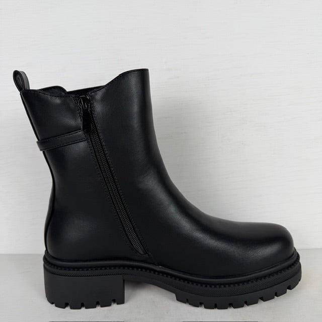 Leuke leatherlook boots met shiny detail zwart