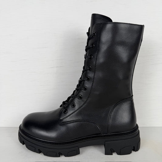 Leuke real leather veterboots zwart