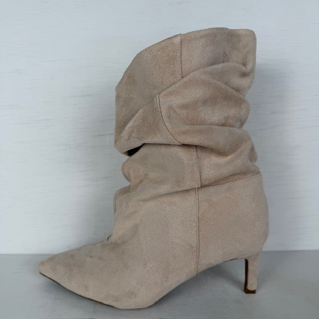 Trendy laarzen met slouchy design beige
