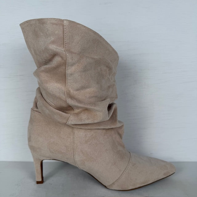 Trendy laarzen met slouchy design beige