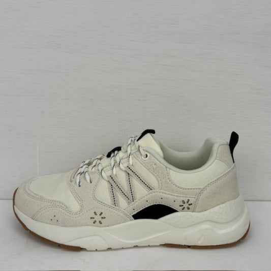 Casual sneaker met trendy look beige
