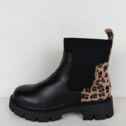 Leatherlook boots met elastiek en dierenprint zwart