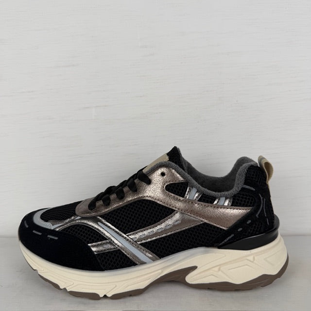 Sportieve sneakers met metallic details zwart