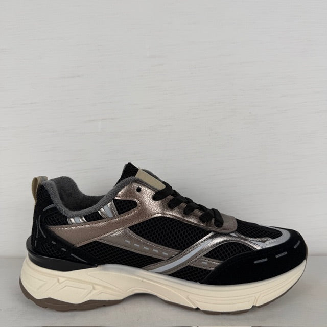 Sportieve sneakers met metallic details zwart